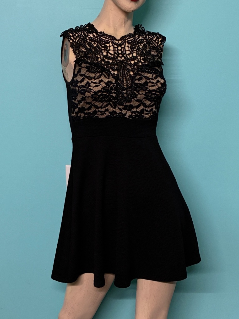 DEB Black Fit & Flare Sleeveless Lace Top Stretch Knit Mini Party Dress~S~EUC